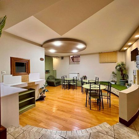 Time Hotel & Tours Yerevan Exterior foto