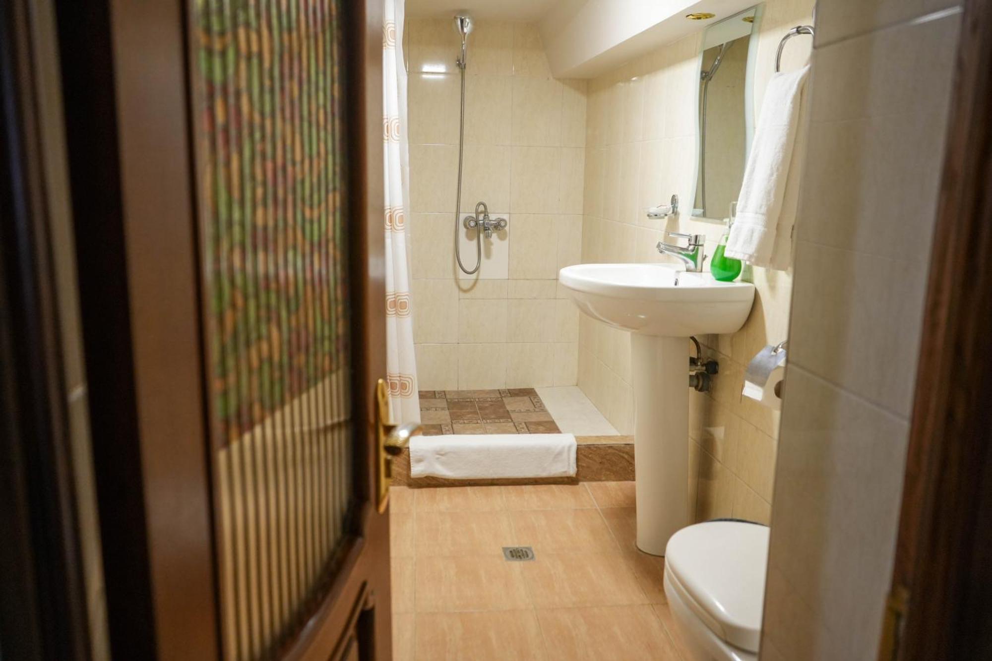 Time Hotel & Tours Yerevan Quarto foto